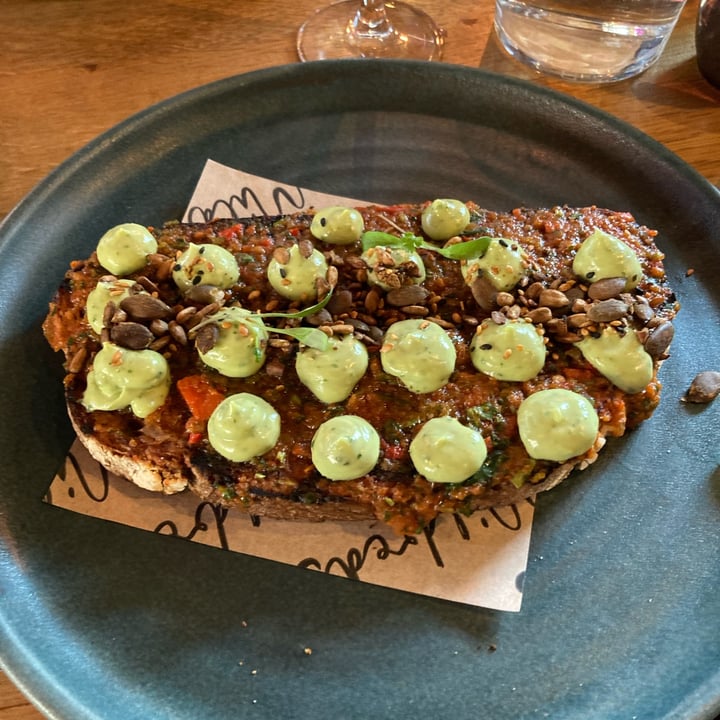 photo of Mildreds Kings Cross Whipped Avocado Toast shared by @rosemaryevanshughes on  05 Feb 2023 - review