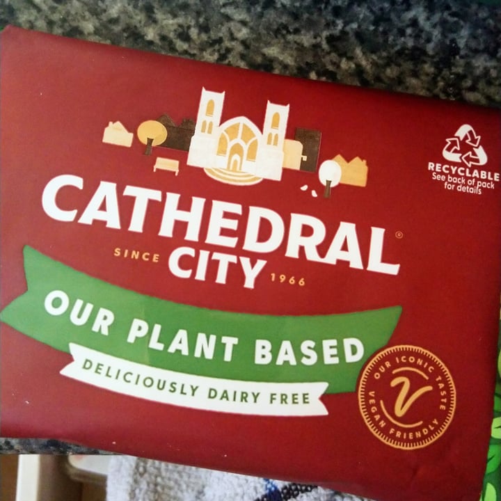 photo of Cathedral City Plant Based Block shared by @seaweedvibes on  13 Jan 2023 - review
