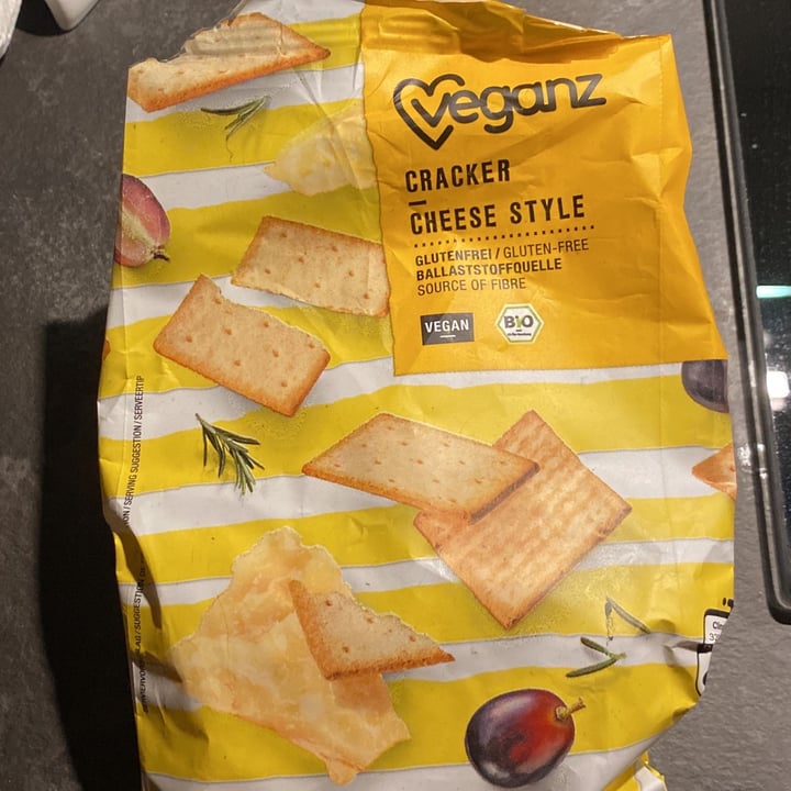 photo of Veganz Cracker Cheese Style shared by @giada- on  04 Aug 2023 - review