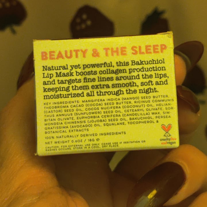 photo of Handmade Heroes Sleeping Lip Mask shared by @pigeonsformiles on  30 Dec 2022 - review
