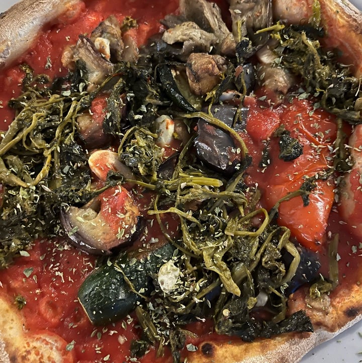 photo of Dispensa Verace Pizza  vegetariana modificata shared by @linda0597 on  23 Jul 2023 - review
