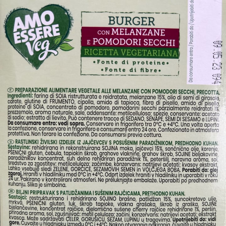 photo of Amo Essere Veg burger con melanzane e pomodori secchi shared by @meladrammatica on  25 Apr 2023 - review