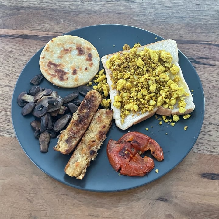 photo of Woolworths Food plantlove scrambled tofu shared by @cdg2399 on  21 Mar 2023 - review