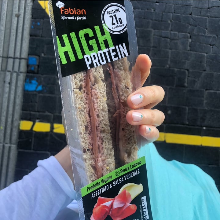 photo of Fabian Hight Protein Affettato E Salsa Vegetale shared by @frappa on  07 Jul 2023 - review