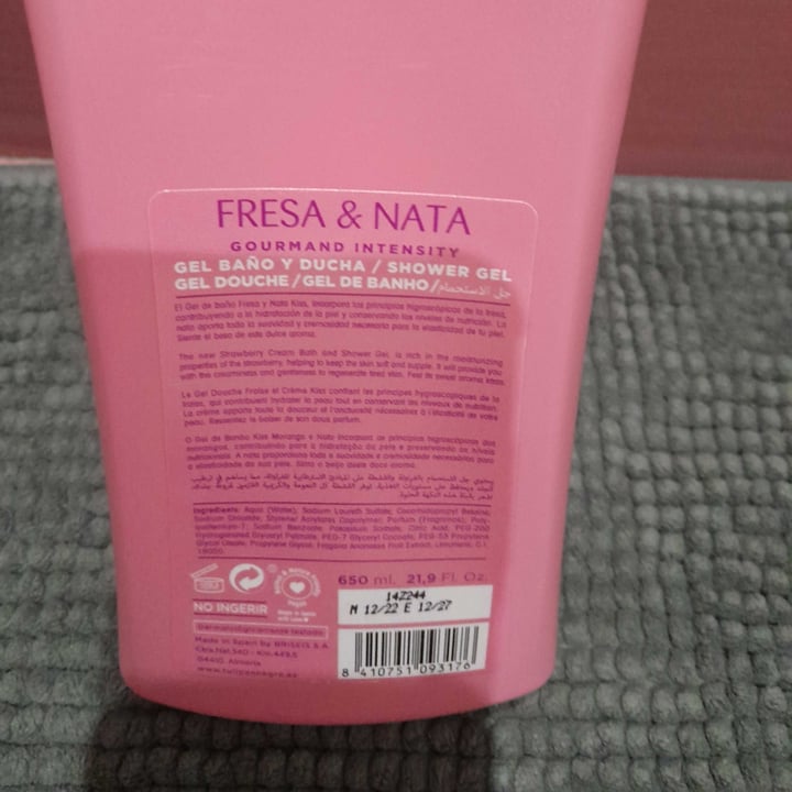 photo of Tulipán negro Gel De Fresa Y Nata shared by @lectora23 on  19 Mar 2023 - review