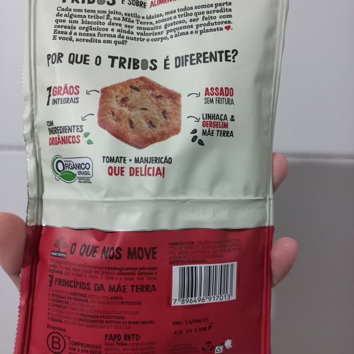 photo of Mãe Terra Biscoitinhos Integrais - Tomate e Manjericão shared by @lucenai on  25 Mar 2023 - review