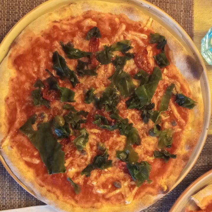 photo of Pizzeria Controvento Pizza Alga shared by @silvia89 on  03 Jan 2023 - review