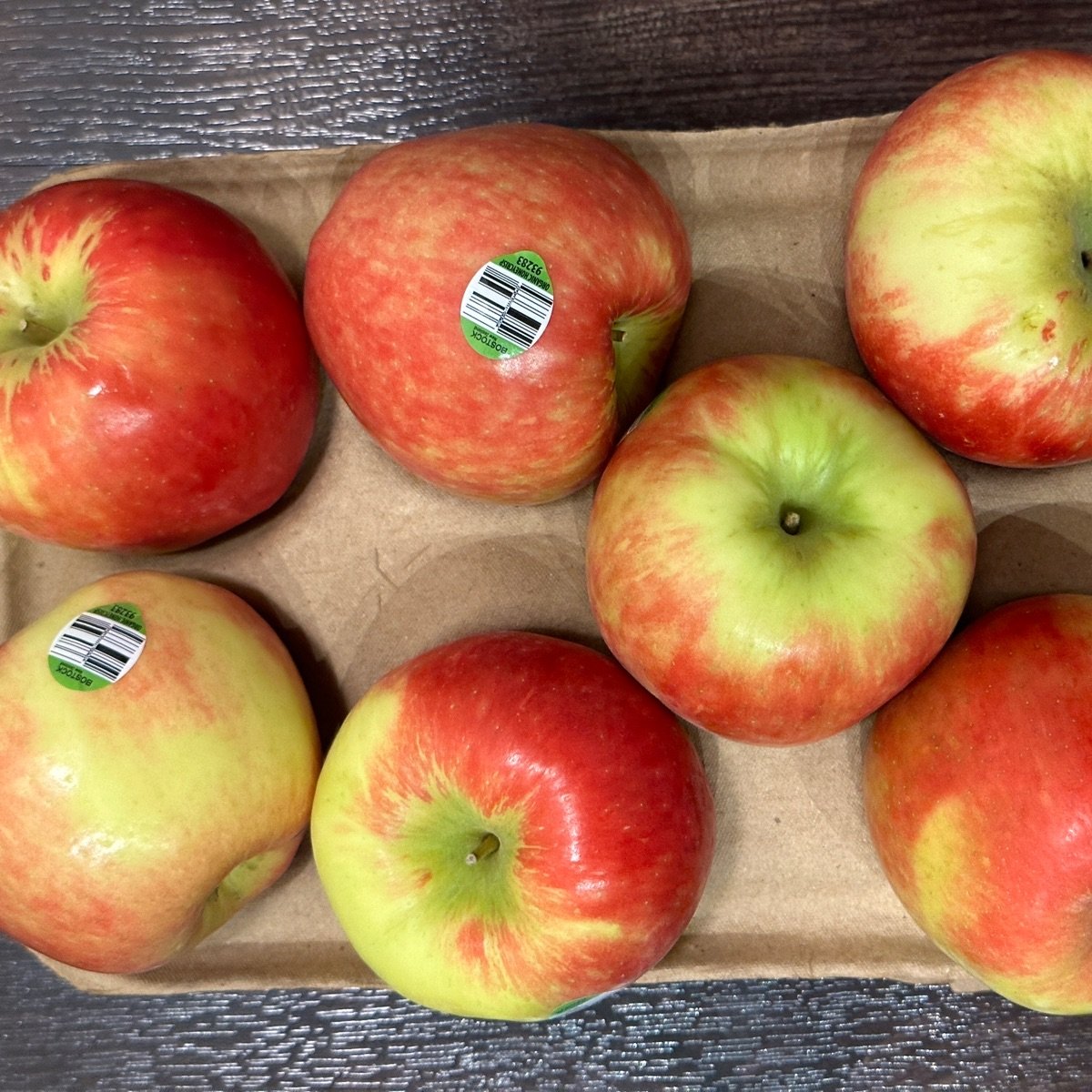 Organic HoneyCrisp Apples from Bostock New Zealand - Vegan Product ...