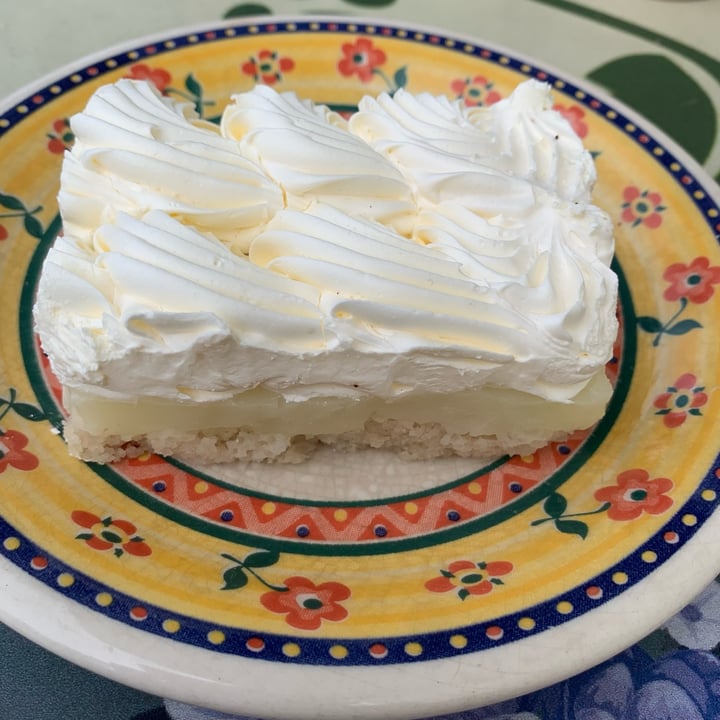 photo of Almacén De La Plaza Vegan Lemon Pie shared by @naleuem on  23 Mar 2023 - review