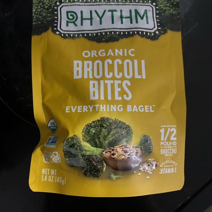 photo of Rhythm Organic Broccoli Bits, Everything Bagle shared by @justsomeenby on  05 Aug 2023 - review