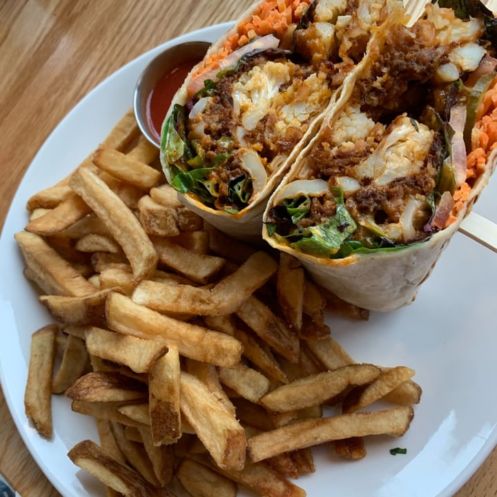 photo of Pure Kitchen Rideau liberty wrap shared by @jahanb on  04 Jan 2023 - review