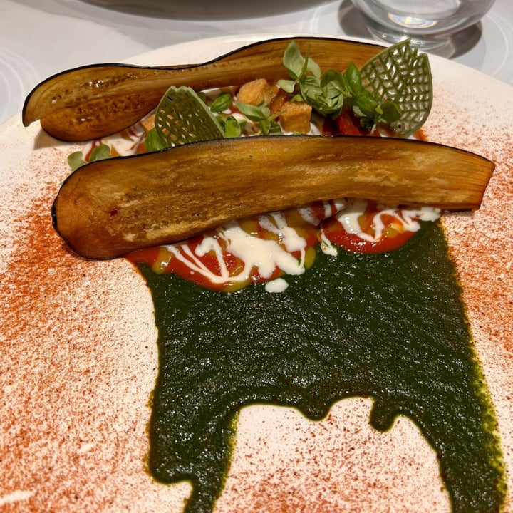 photo of Cosmo Restaurant Pompei La Parmigiana In Una Nuova Veste shared by @angyandre24 on  10 Aug 2023 - review