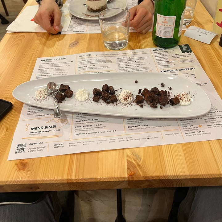 photo of Pit'sa Brownie shared by @dinolau97 on  03 Apr 2023 - review
