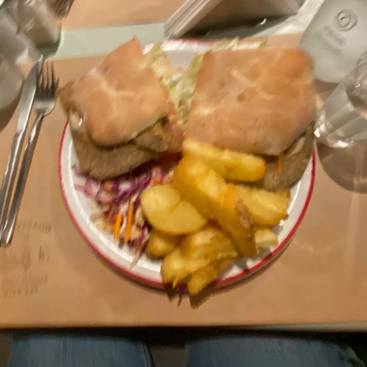 photo of Gordo Vegano Sándwich de Mila de fugazzetta shared by @inespressable on  19 Feb 2023 - review