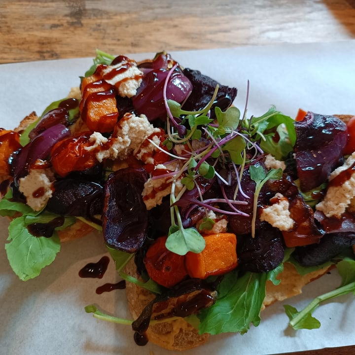 photo of Ou Meul Pinelands Roast vegetable sandwich shared by @deidrejohnson on  22 Jul 2023 - review