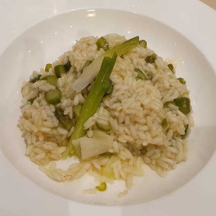 photo of Ristorante dei Poeti Risotto agli asparagi shared by @pupaveg on  15 Apr 2023 - review