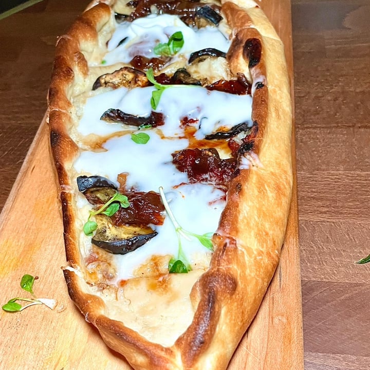 photo of Anixi Olive Za'tar Pide shared by @flirtingwithvegan on  12 Apr 2023 - review