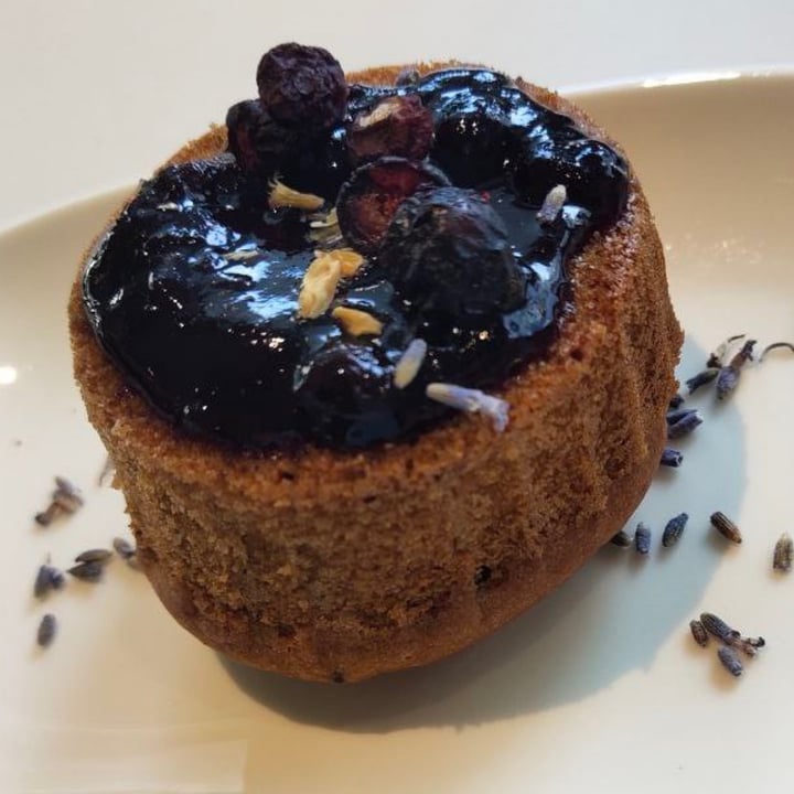photo of Green Common Singapore Lavender blueberry shortcake shared by @yunming on  18 Jun 2023 - review