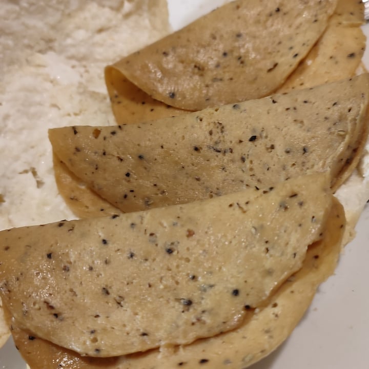 photo of Tofurky Plant-Based Deli Slices Peppered shared by @leveganito on  15 Mar 2023 - review