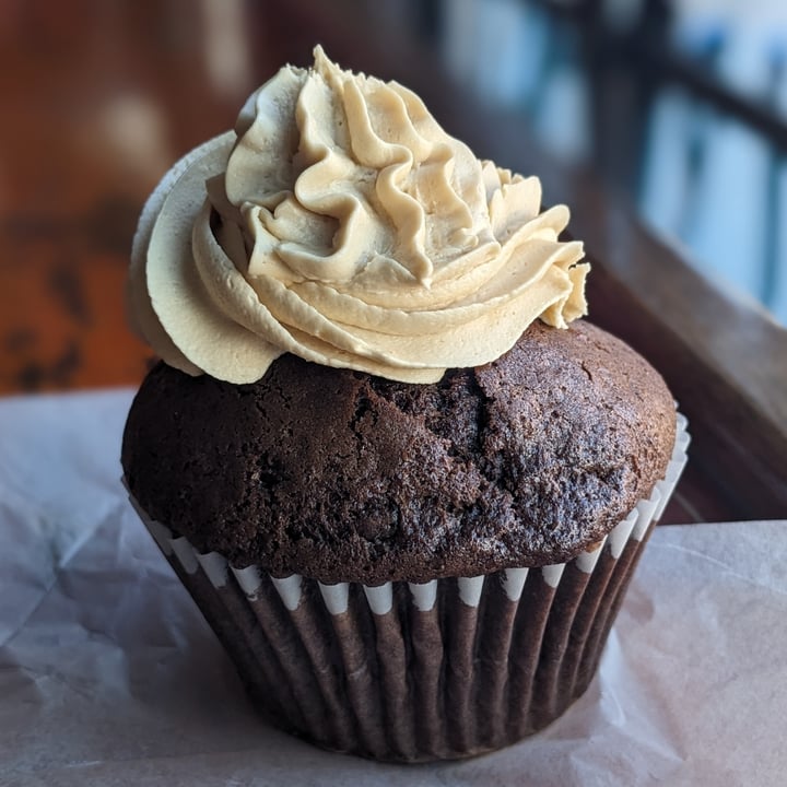photo of Hard Times Cafe Vegan Chocolate Cupcake With Espresso Frosting shared by @iszy on  08 Feb 2023 - review