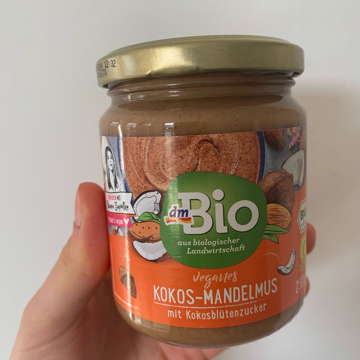 Veganes Kokos-Mandelmus from dmBio - Vegan Product Reviews &amp; Ratings ...