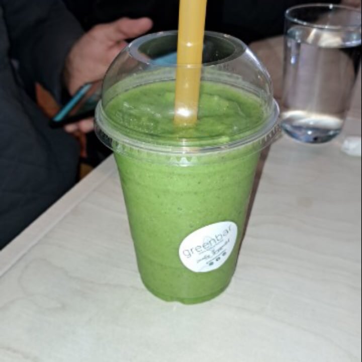 photo of Green Bar tropical green smoothie shared by @sueprozak on  03 Apr 2023 - review