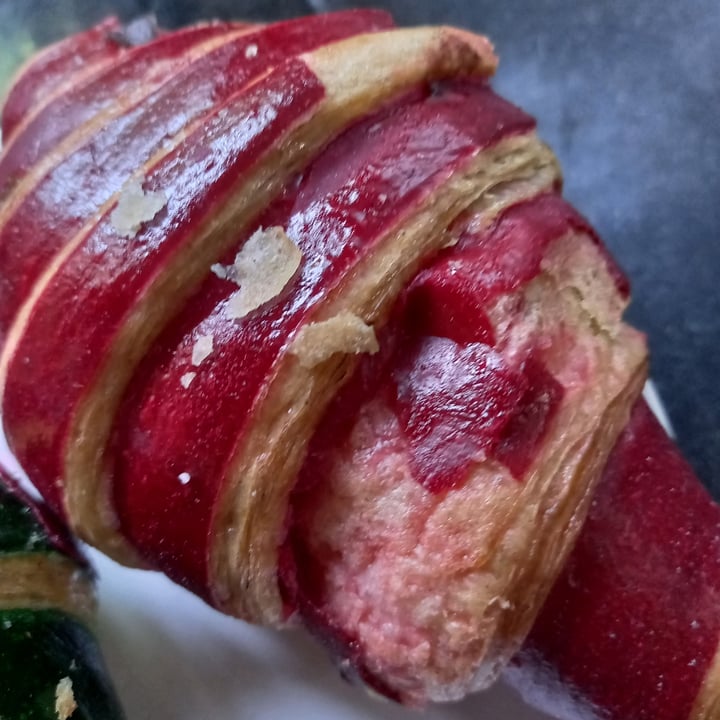 photo of Le Panem Croissant Bicolor shared by @vanimomoko on  21 Jan 2023 - review