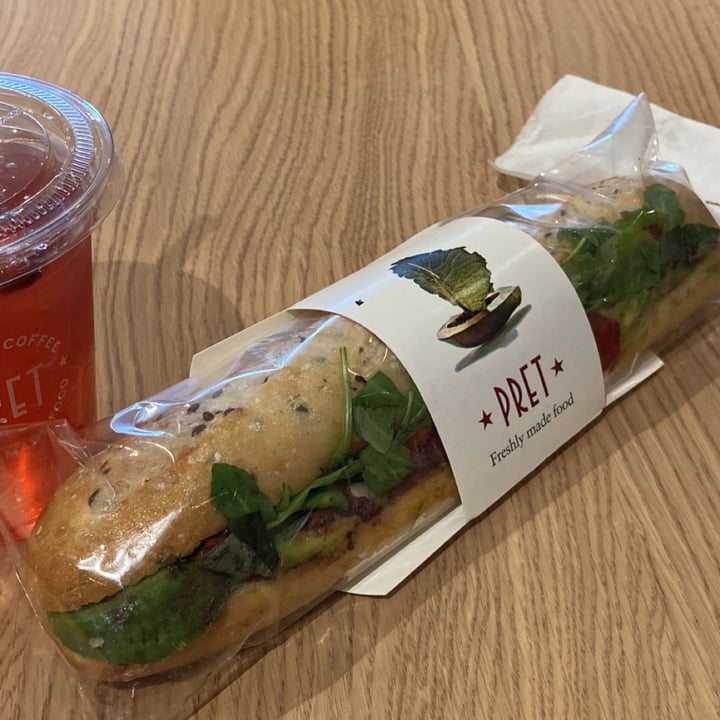 photo of Pret A Manger Avocado, Olives & Toms Sandwich shared by @traceyk on  31 May 2023 - review