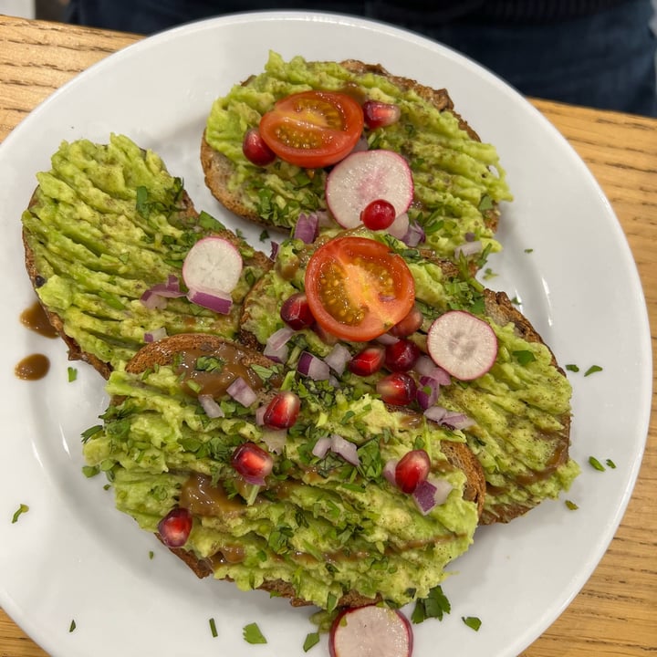 photo of Cloud Cakes Avocado Toast shared by @ljuba on  05 May 2023 - review