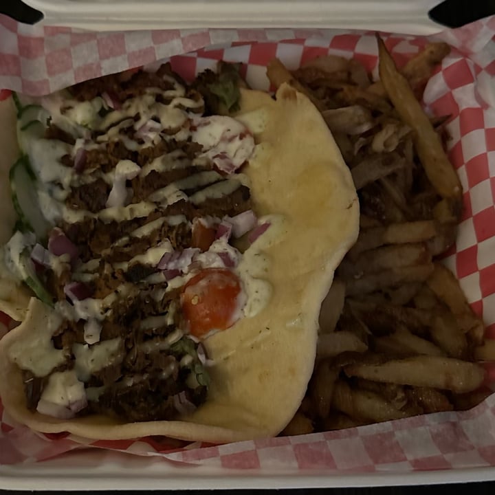 photo of The Smokin' Onion Restaurant + Food Truck The Town Gyro shared by @vegan4thecritters on  22 Mar 2023 - review