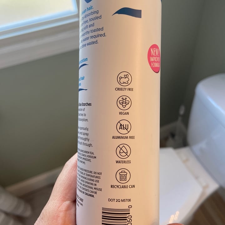 photo of Not Your Mother's Beach Babe Texturizing Dry Shampoo - Toasted Coconut shared by @crandazzo on  11 Mar 2023 - review