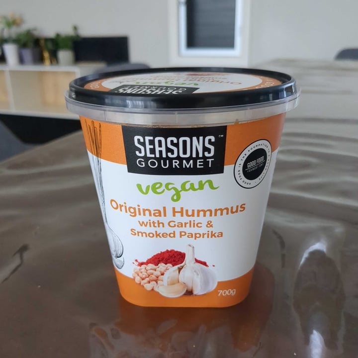 photo of Seasons gourmet Smoked Paprica Hummus shared by @maqui03 on  11 Aug 2023 - review