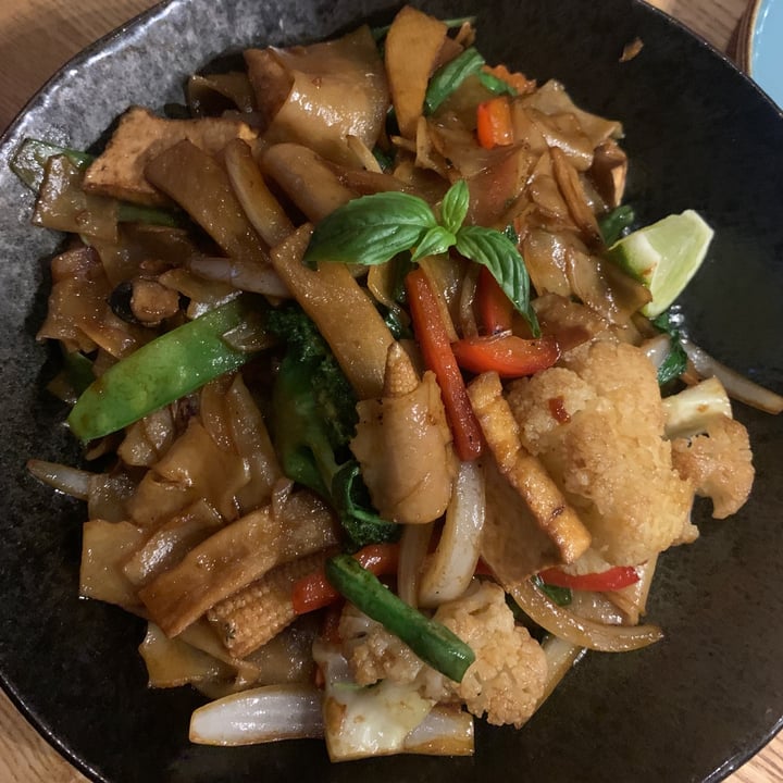 photo of Lao Lao Bar drunken noodles shared by @sabrinarm on  21 Jul 2023 - review