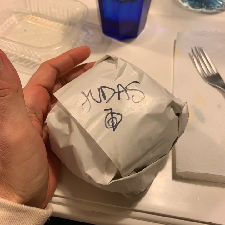 photo of Manjar Verde Hamburguesa vegana Judas shared by @sechague on  01 Jul 2023 - review