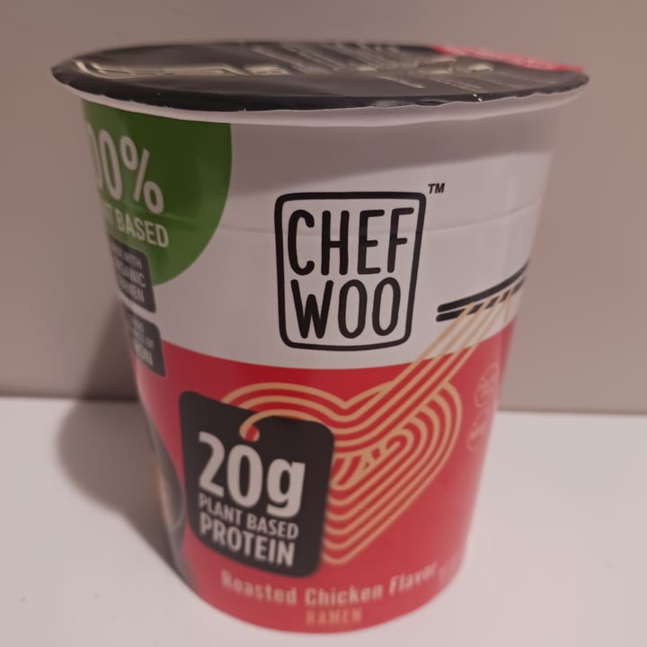 photo of Chef Woo Roasted chicken flavor ramen shared by @heartartichokehearts on  12 Jun 2023 - review