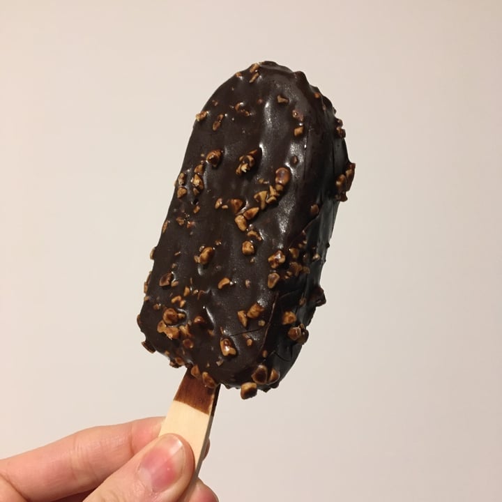 photo of NotCo Not Ice Cream Paleta Crocante Chocolate shared by @lix on  24 Jun 2023 - review