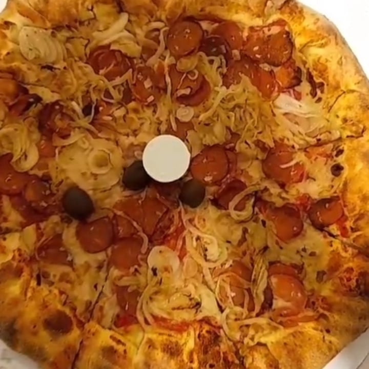 photo of Pop Vegan Food Pizza De Calabresa shared by @marrerojes on  25 Feb 2023 - review