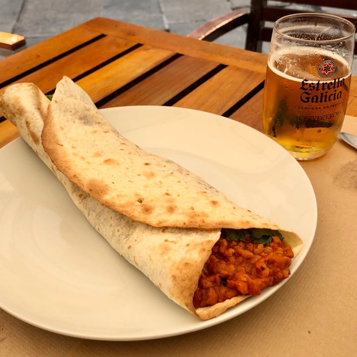 photo of Legends Cafe Burrito vegano shared by @eusonbita on  01 May 2023 - review