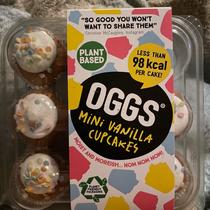 photo of OGGS Mini vanilla cupcakes shared by @niamhroberts on  31 Dec 2022 - review