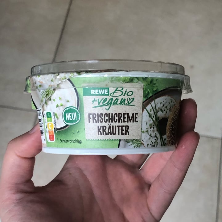 photo of Rewe Bio Frischcreme Kräuter shared by @evelynsarah on  20 Jul 2023 - review