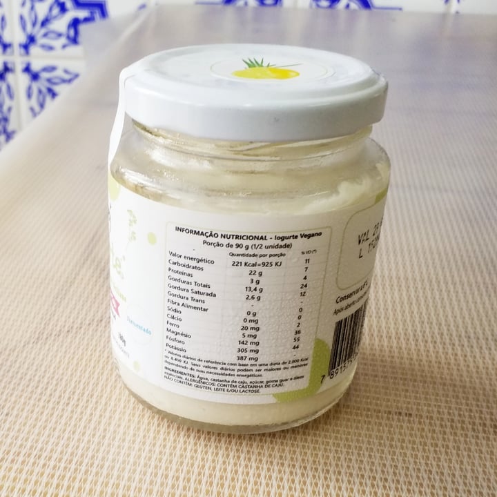 photo of Viveg Iogurte shared by @taniasantana on  01 Mar 2023 - review