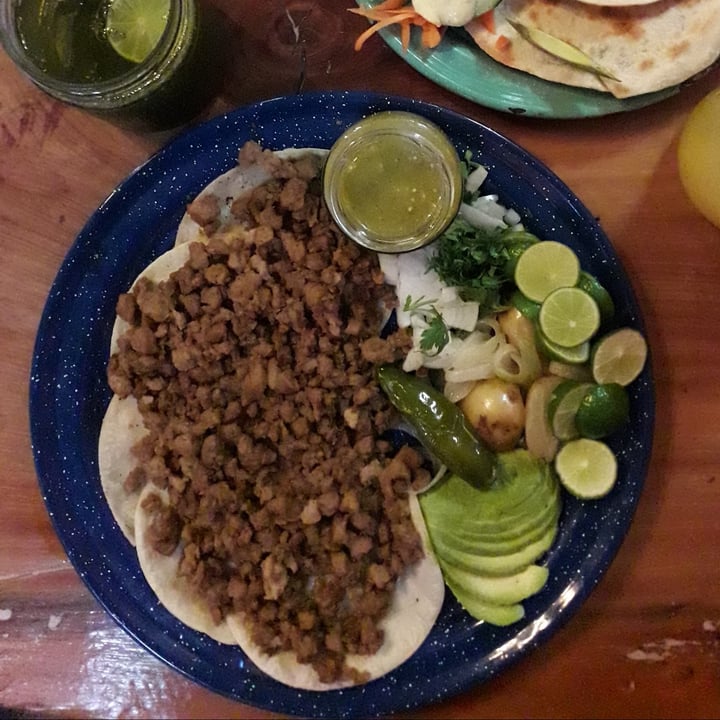 photo of Trece Lunas Tacos de bistec shared by @dafrosae on  08 Jan 2023 - review