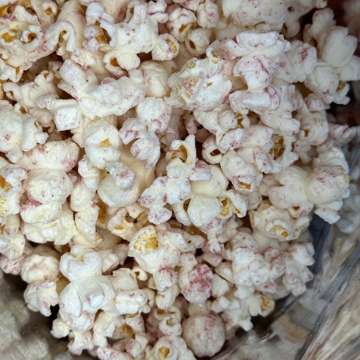 photo of Lesser Evil Snacks Watermelon Hibiscus Popcorn shared by @berryveganplanet on  13 Jul 2023 - review