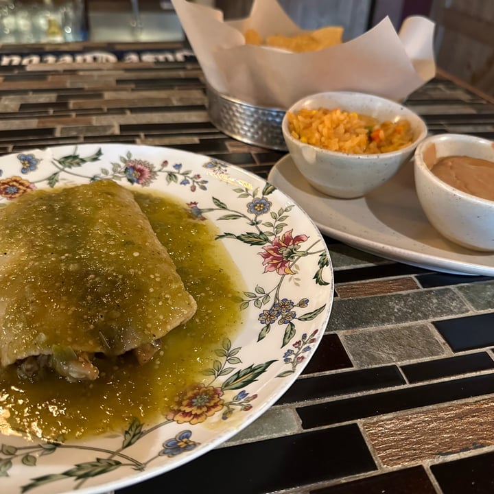 photo of Taqueria Guadalajara Blue Oyster Mushroom Enchiladas shared by @wearetheirvoice on  06 Mar 2023 - review
