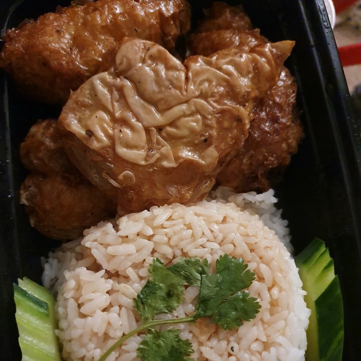 photo of Van Hanh | Vegetarian Restaurant lemongrass chicken shared by @anistavrou on  14 Feb 2023 - review