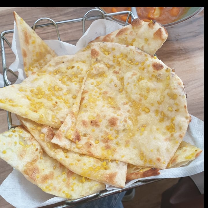 photo of Prashad Café (Kloof Street) Garlic naan shared by @ullu on  28 Jan 2023 - review