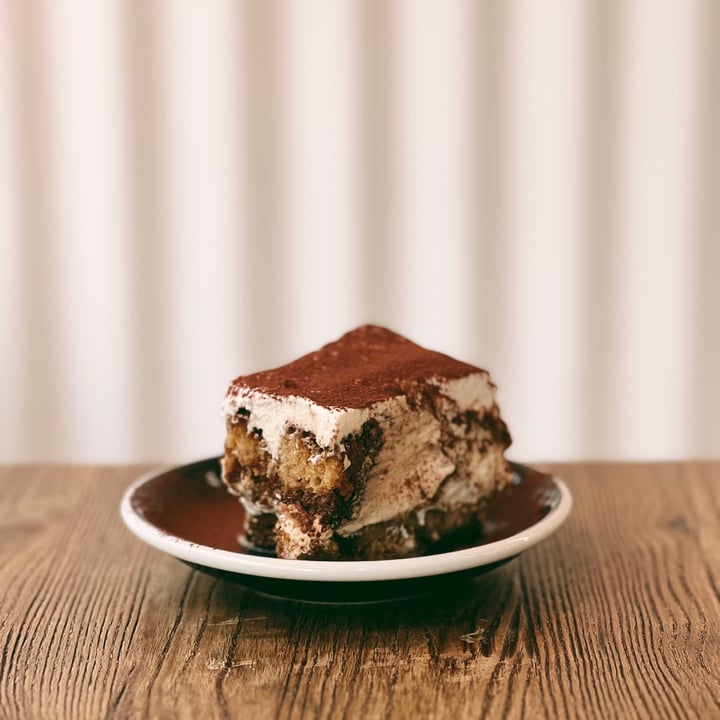 photo of Nutsy Coffee Bar Vegan Tiramisu shared by @garywong on  12 Jun 2023 - review