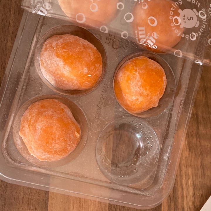 photo of Little Moons Mochi Sorbet Refreshos Pineapple and Mandarin shared by @louiseg on  22 Jun 2023 - review