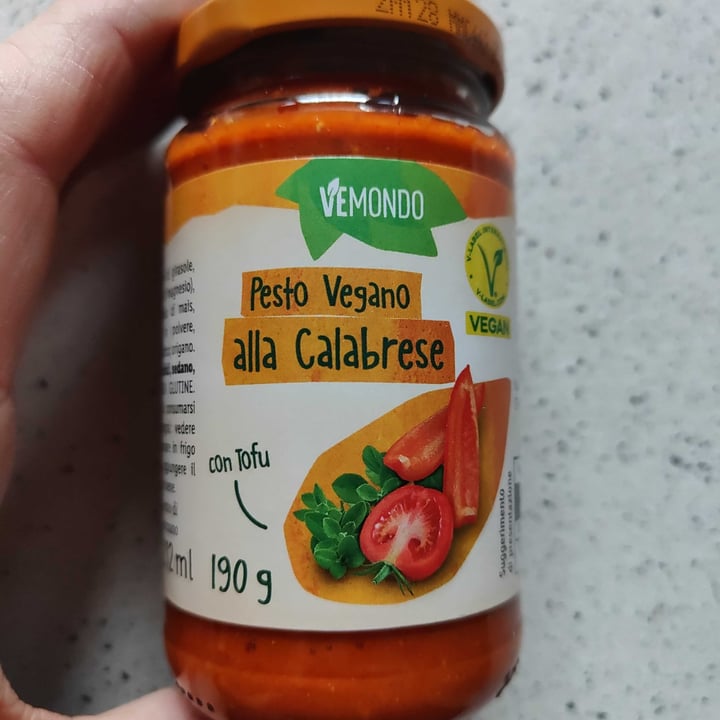 photo of Vemondo Vegan pesto Alla Calabrese shared by @gilazza on  05 Aug 2023 - review
