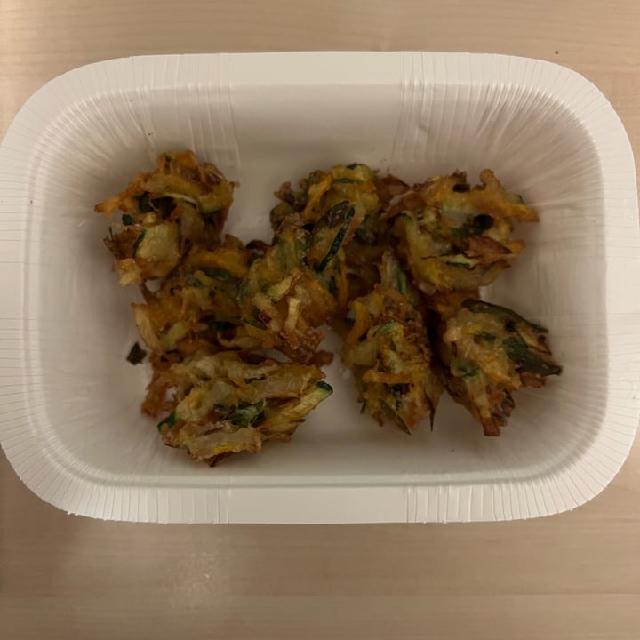 photo of Cinque Sapori Cucina e Bottega Nuvolette di Verdure Fritte shared by @ommy on  31 Mar 2023 - review